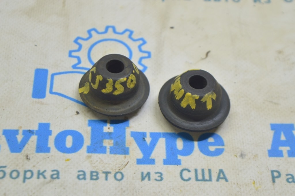 Опора радиатора верхняя правая Lexus GS300 GS350 GS430 GS450h 06-11