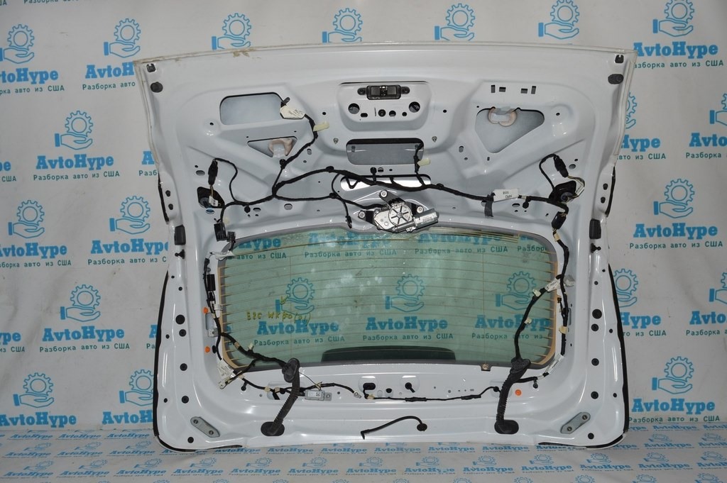 Отбойник двери багажника лев Ford Escape MK4 20-