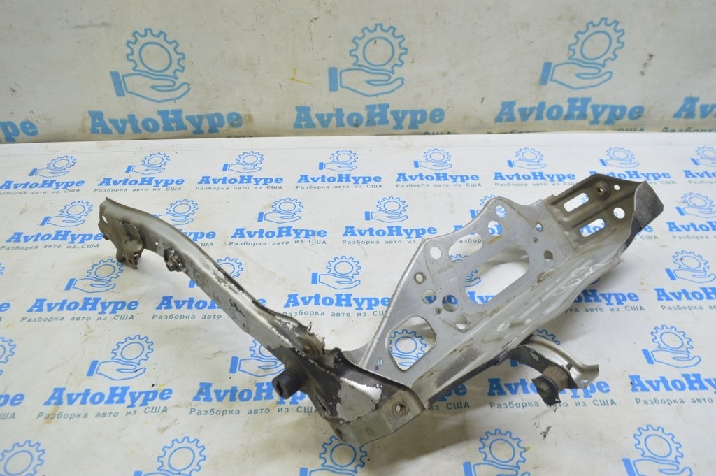 Отбойник капота Lexus GS300 GS350 GS430 GS450h 06-11