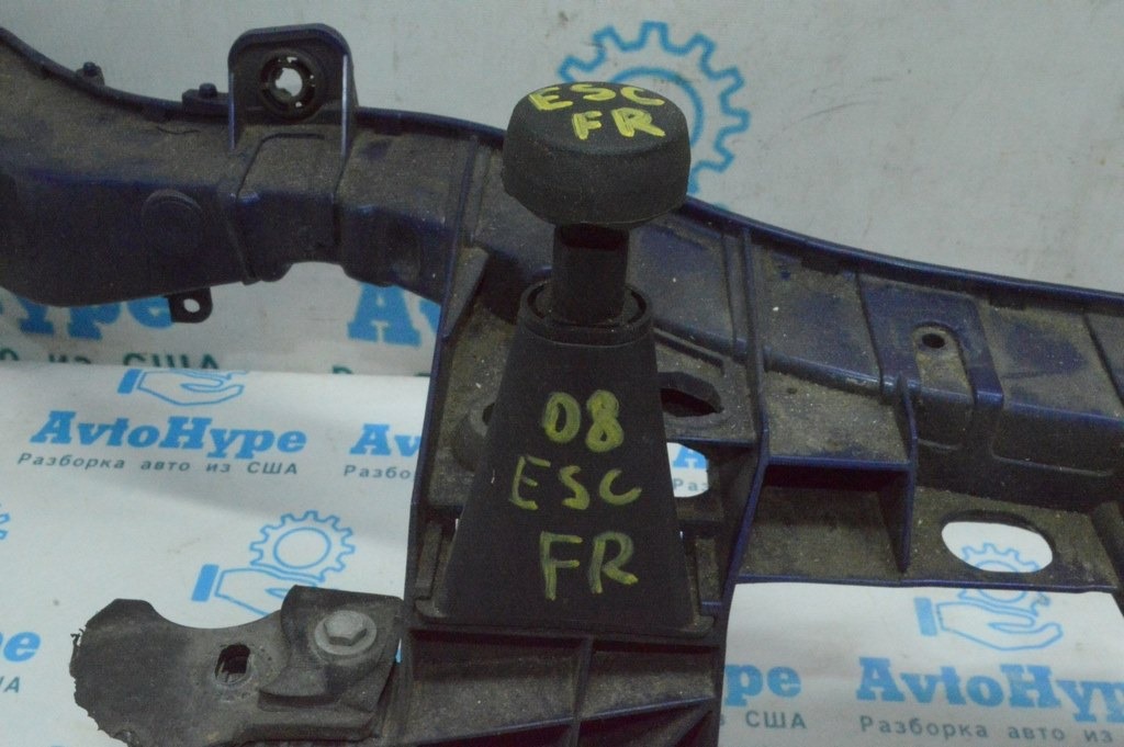 Отбойник капота с кронштейном прав Ford Escape MK3 13-19