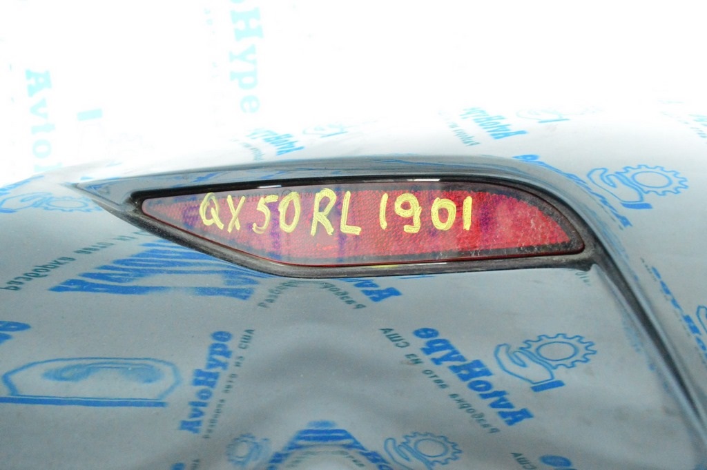 Отражатель зад лев Infiniti QX50 19-