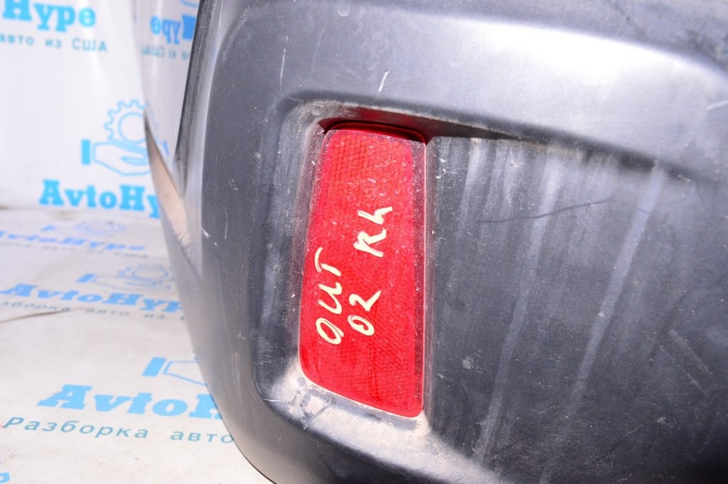 Отражатель зад лев Subaru Outback 15-19