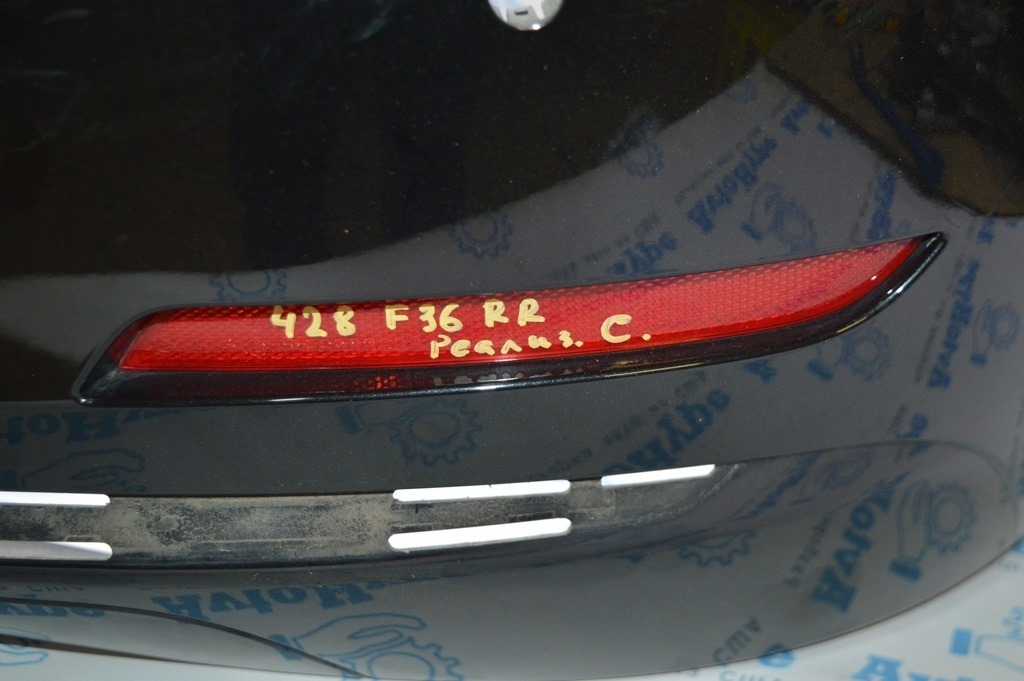Отражатель заднего бампера правый BMW 4 F32 F33 F36 13-20 реализ.Саша