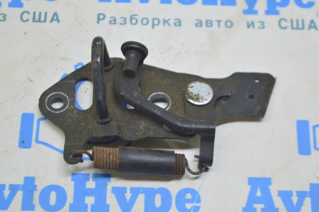 Ответная часть замка крышки багажника Lexus GS300 GS350 GS430 GS450h 06-11 (02) без датчика — фото 2