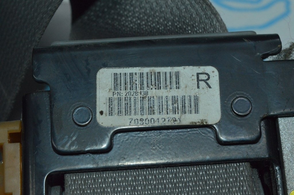Пассажирский ремень безопасности Toyota Avalon 05-12 серый — фото 2