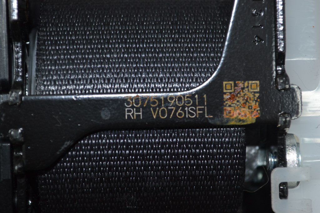 Пассажирский ремень безопасности Toyota Tundra 22- (01) ок — фото 3