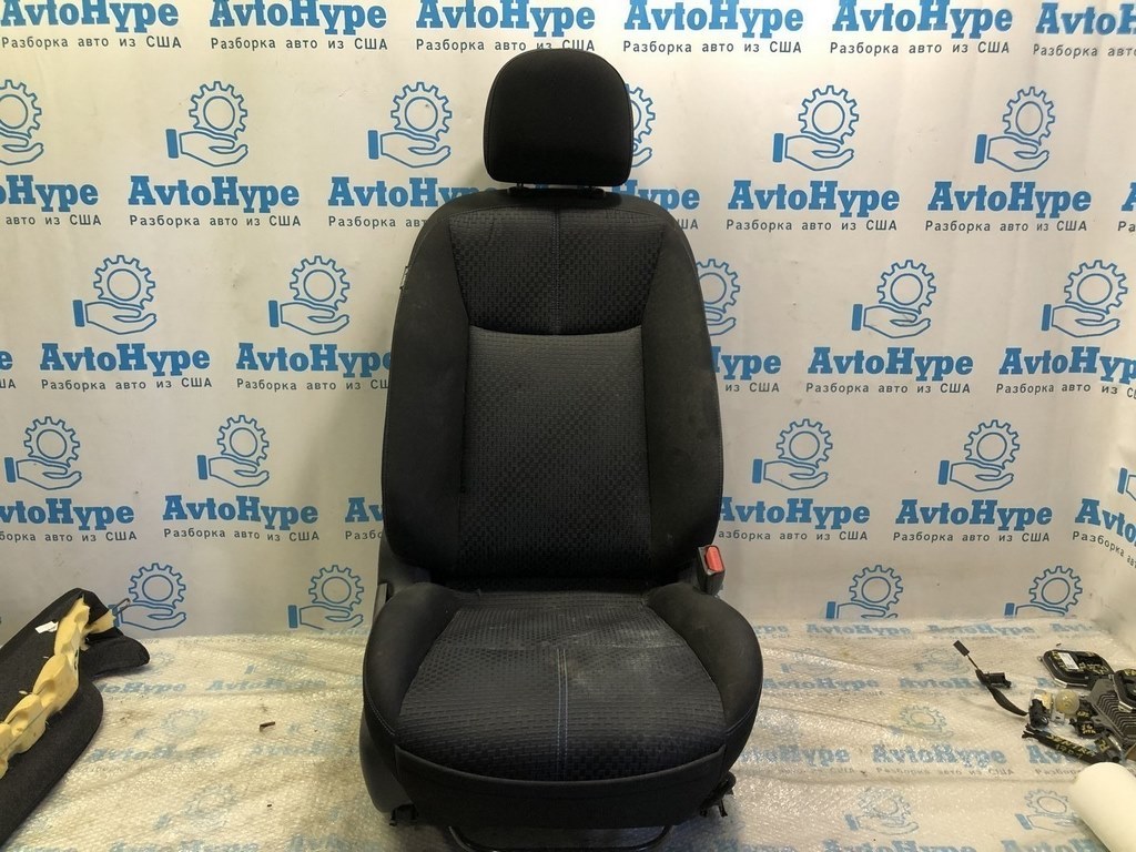 Пассажирское сидение Nissan Sentra 13-19 без airbag, тряпка черн (01) синяя строчка