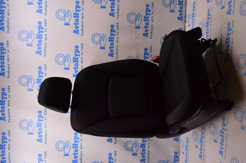 Пассажирское сидение Subaru Outback 15-19 без airbag, механич, тряпка черн (03)