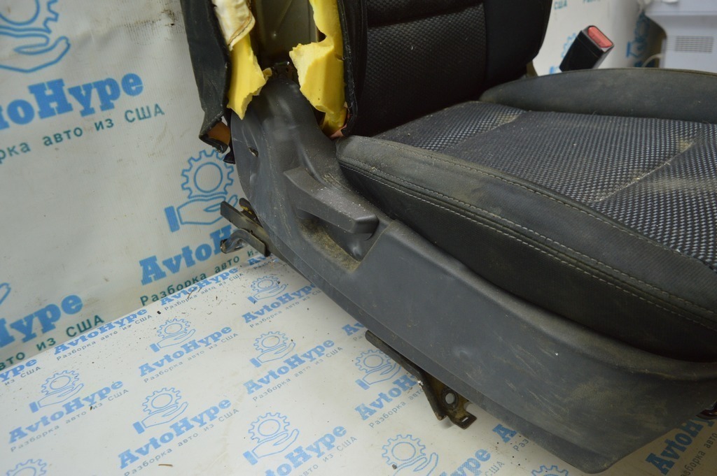 Пассажирское сидение Subaru Outback 15-19 черн тряпка (04) стрельнуло — фото 3