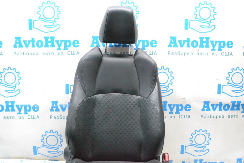 Пассажирское сидение Toyota C-HR 18-23 кожа черн, механическое (01) небольшой дефект внизу