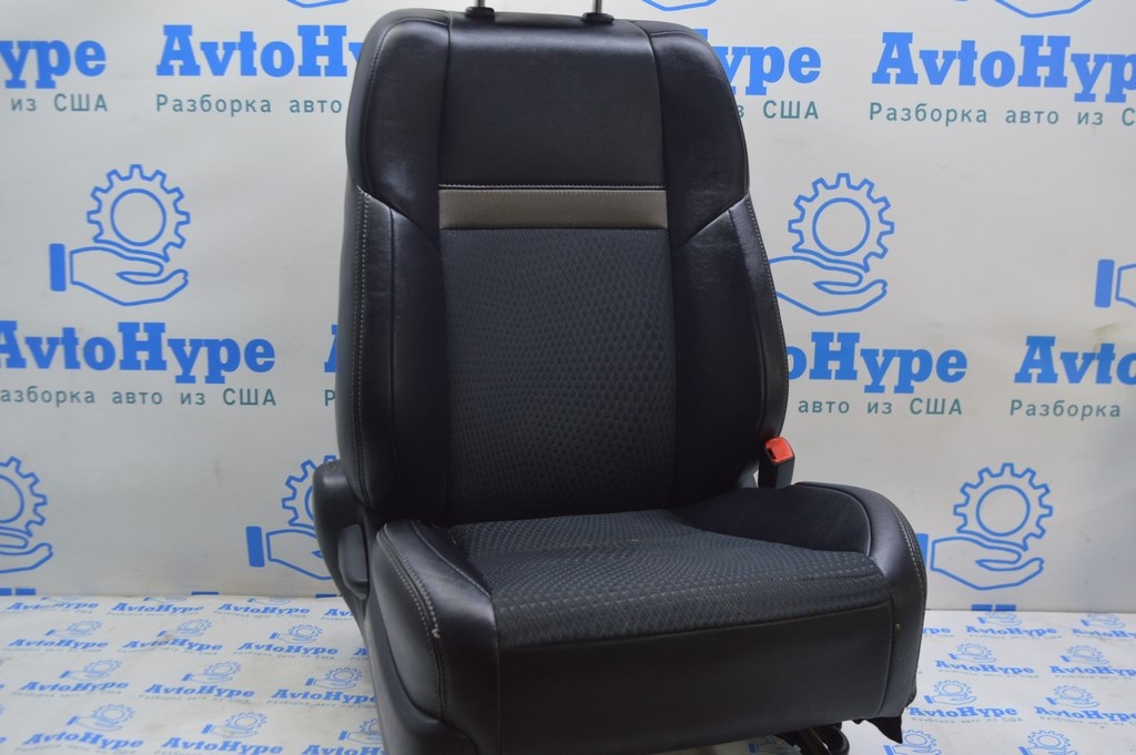 Пассажирское сидение Toyota Camry v50 12-14 usa без airbag, SE, механич, комбин черн (03) деф
