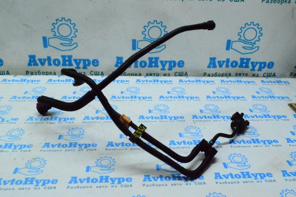 Патрубки топливные с клапаном Lincoln MKZ 13- 2.0T