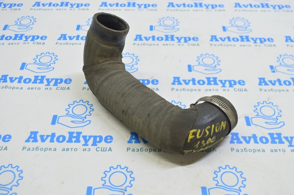 Патрубок на интеркулер левый Ford Fusion mk5 13-16 2.0T только резина (06)