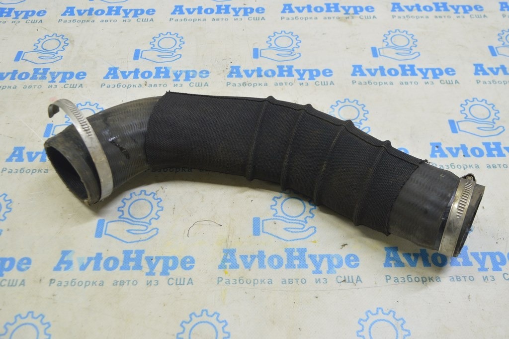 Патрубок на интеркулер левый Ford Fusion mk5 13-16 2.0T только резина — фото 3
