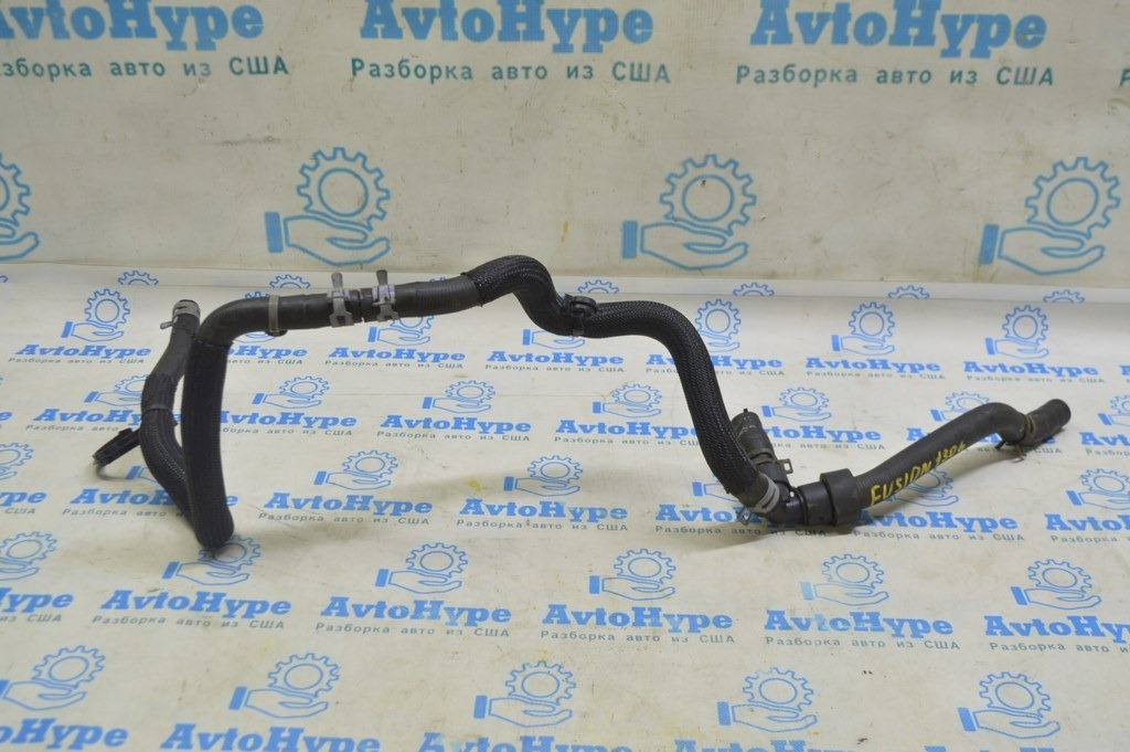 Патрубок охлаждения с тройником Ford Fusion mk5 13-20 2.0Т (06)