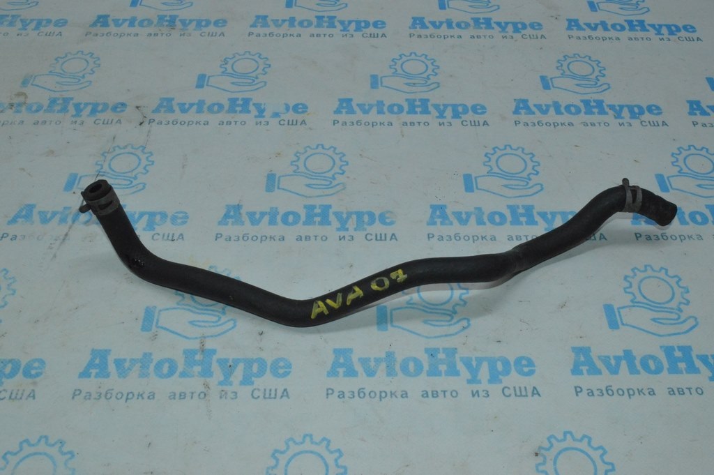 Патрубок охлаждения третий Toyota Avalon 05-12