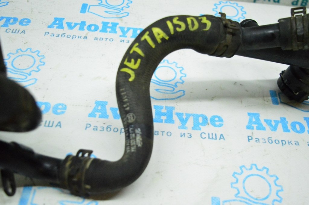Патрубок охлаждения третий VW Jetta 11-18 USA 1.8T(03)