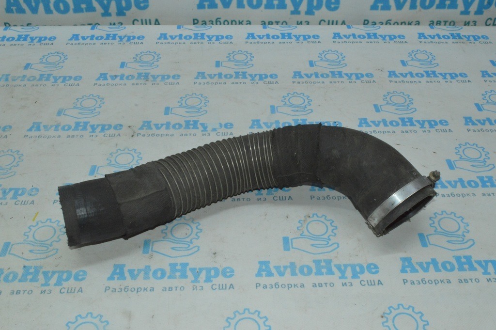 Патрубок правый Ford Escape mk3 13- 2.0T (09) 1 часть резина CV61-6C646-GL