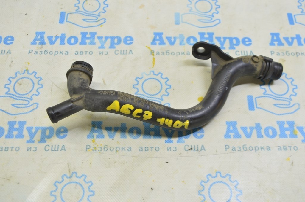 Патрубок термостата Audi A6 C7 12-18 2.0 (01)
