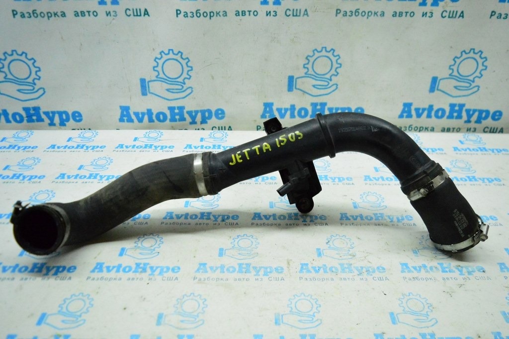 Патрубок воздушный лев зад резиновый VW Jetta 11-18 USA 1.8T (03)