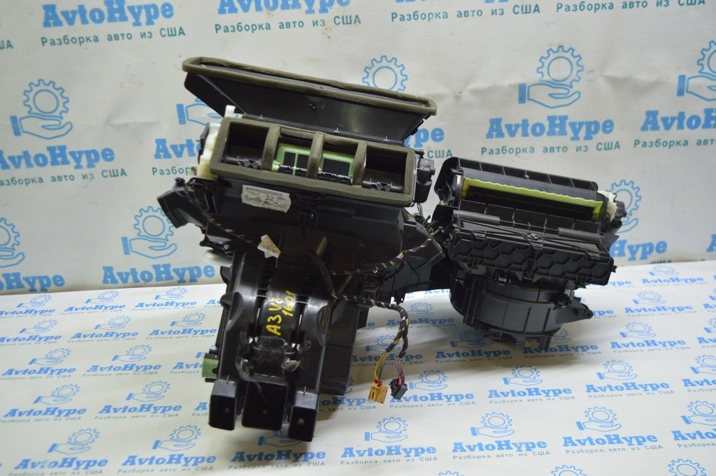 Печка в сборе Audi A3 8V 15-20 (01)