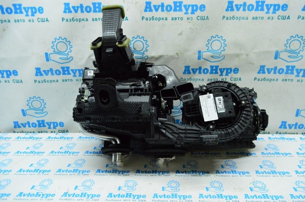 Печка в сборе Ford Escape MK4 20- без испарителя радиатора отопителя и мотора (01)
