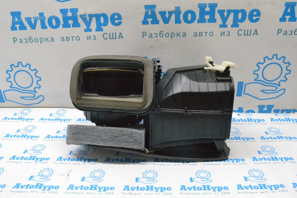 Печка в сборе вторая часть Audi Q5 8R 13-17 (02)