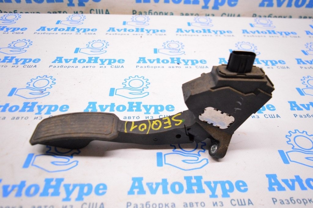 Педаль газа Toyota Sequoia 08-16