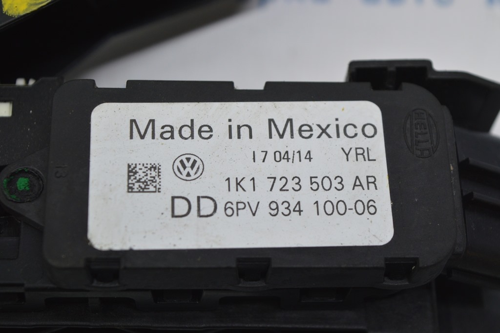 Педаль газа VW Passat b7 USA — фото 3