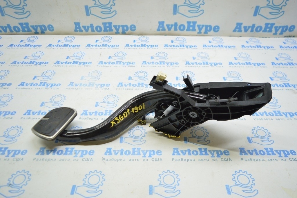 Педаль тормоза BMW X3 G01 18-21 (01) деф.