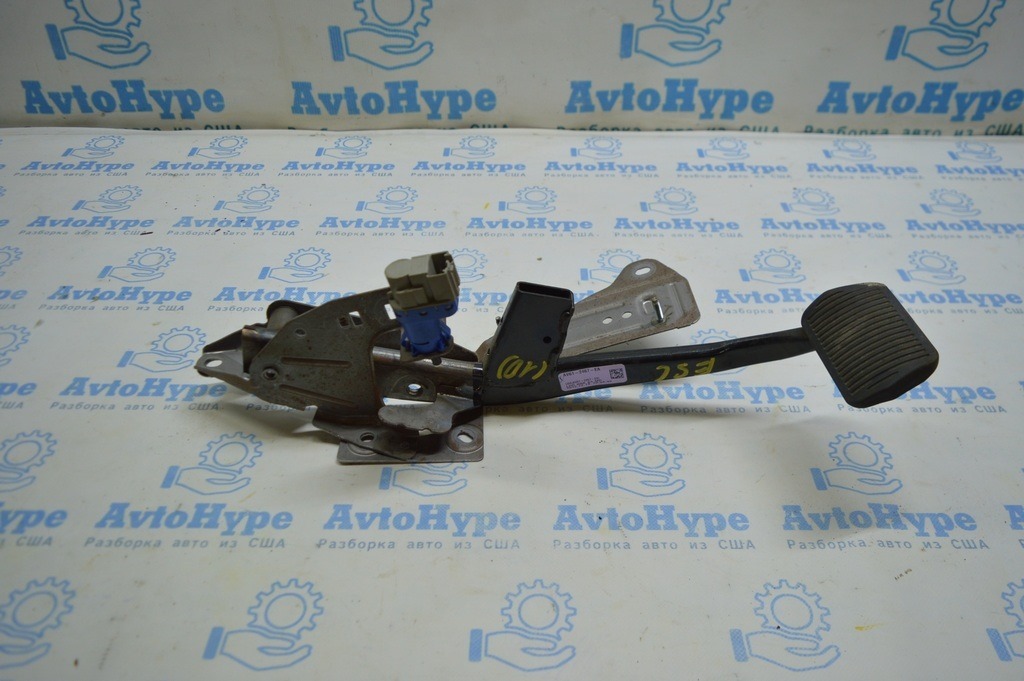 Педаль тормоза Ford Escape MK3 13-