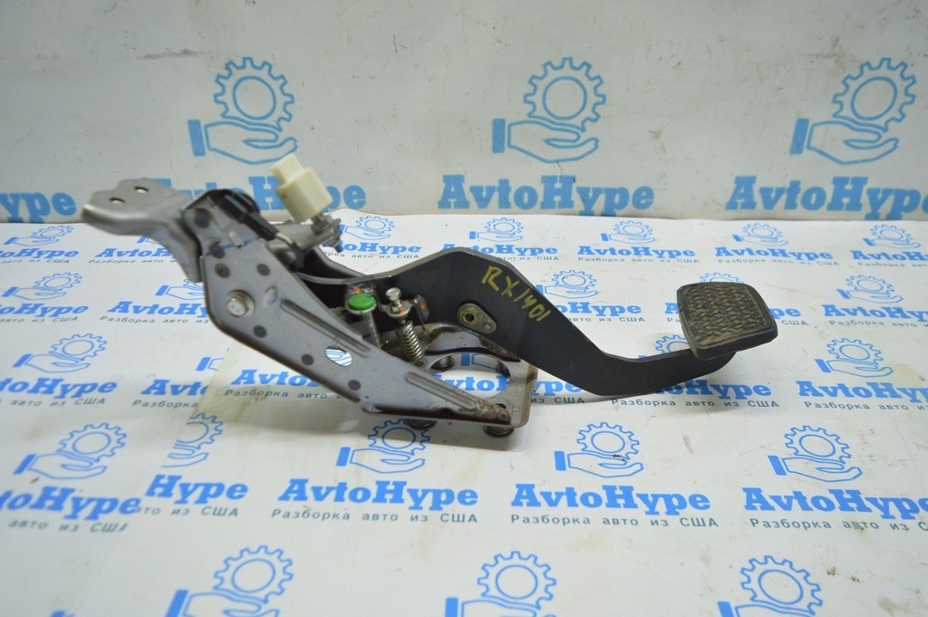 Педаль тормоза Lexus RX350 RX450h 10-15