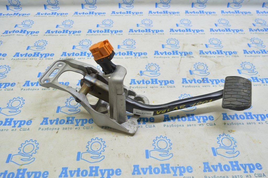 Педаль тормоза Range Rover Velar L560 17-