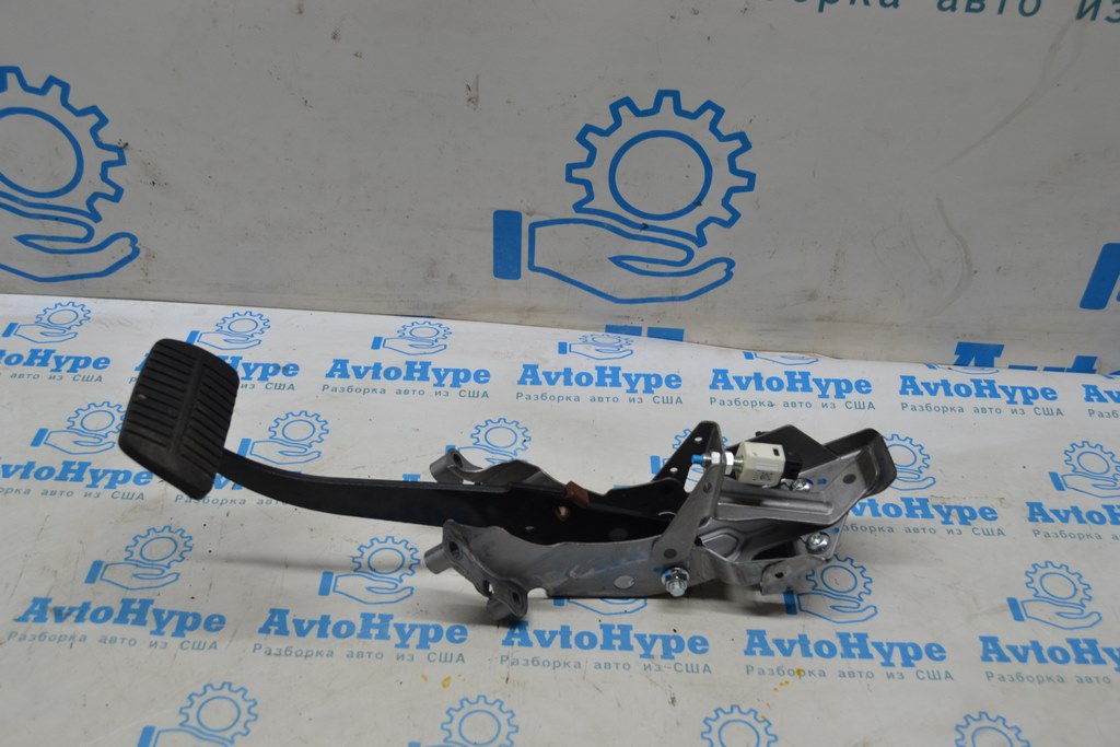 Педаль тормоза Subaru Forester 19- SK (02)