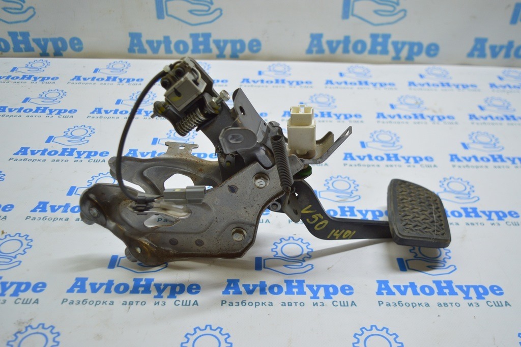 Педаль тормоза Toyota Camry v50 12-14 usa\euro