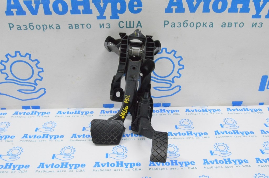 Педаль тормоза VW Jetta 19-