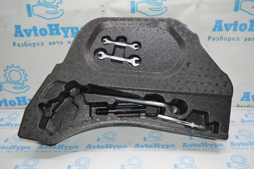 Пенопласт под инструмент левый Toyota Camry v50 12-14 европа в сборе с инструментом (01)