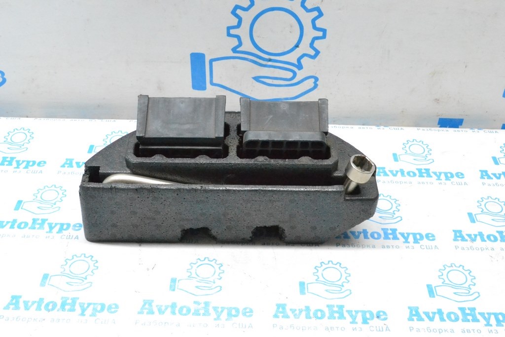 Пенопласт с балонникомLand Rover Range Rover L405 13-17 (01)