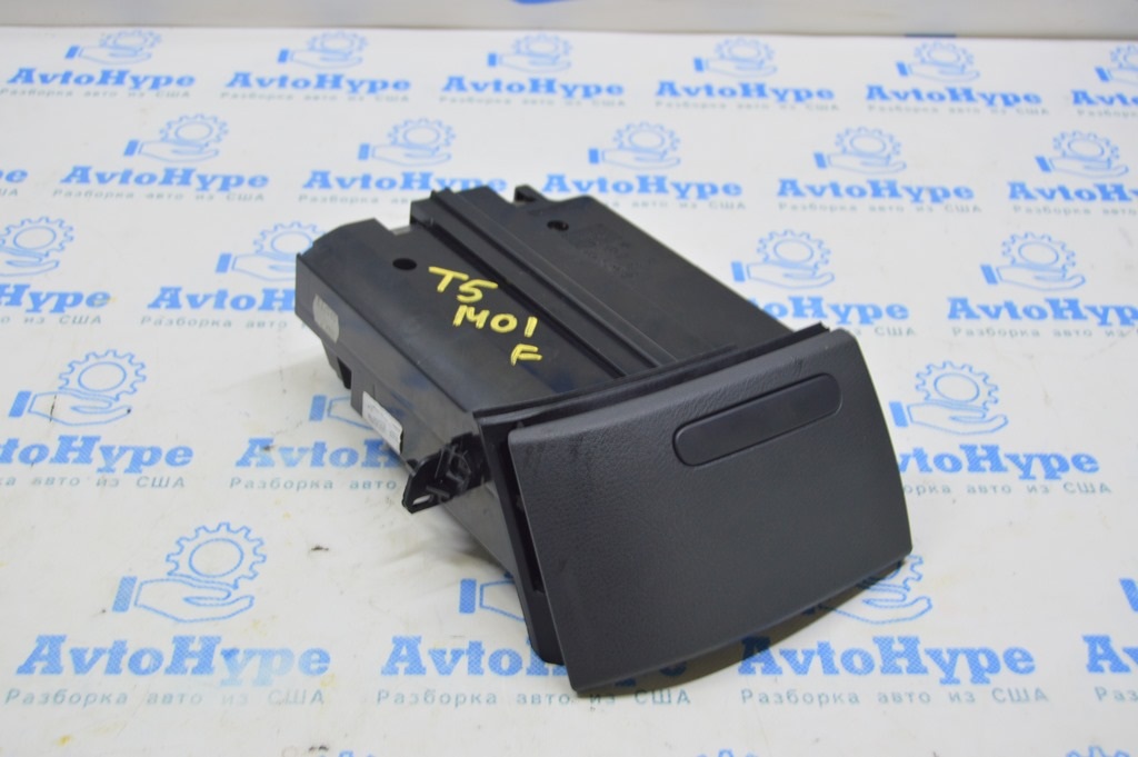 Пепельница передней панели VW Multivan T5 09-15 черн, с прикуривателем