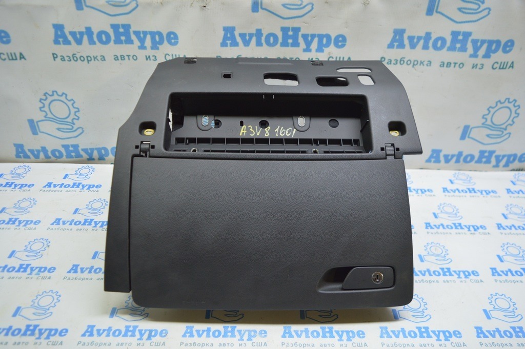 Перчаточный ящик, бардачок Audi A3 8V 15-20 4d черный, черная ручка