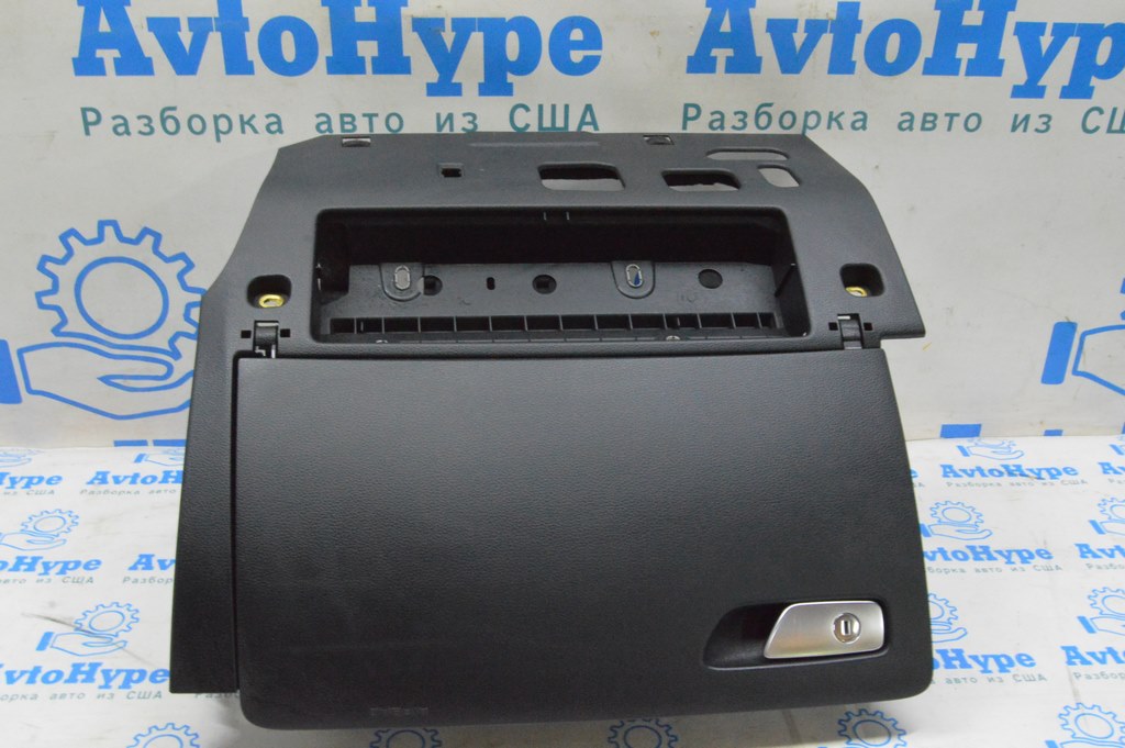 Перчаточный ящик, бардачок Audi A3 8V 15-20 4d черный, хром ручка