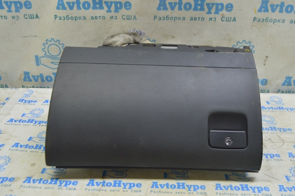 Перчаточный ящик, бардачок Audi A8 D3 03-09 черн