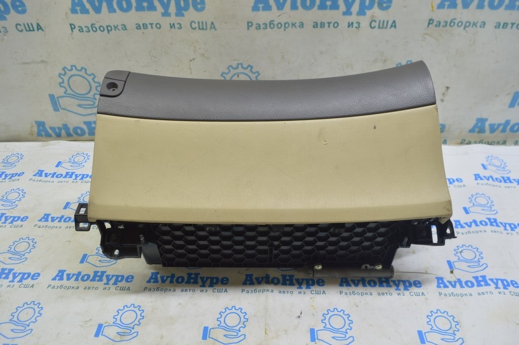 Перчаточный ящик,бардачок Lexus GS300 GS350 GS430 GS450h 06-09 корич с беж под навигац (02)деф
