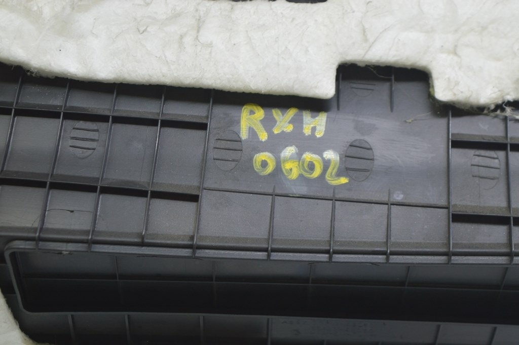 Перчаточный ящик, бардачок Lexus RX300 RX330 RX350 RX400h 04-09 кожа, серый — фото 3