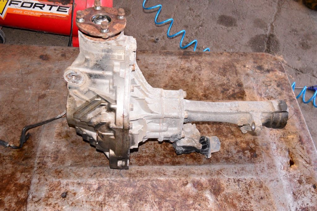 Передний дифференциал (редуктор) Toyota Sequoia 08-16 AWD — фото 2
