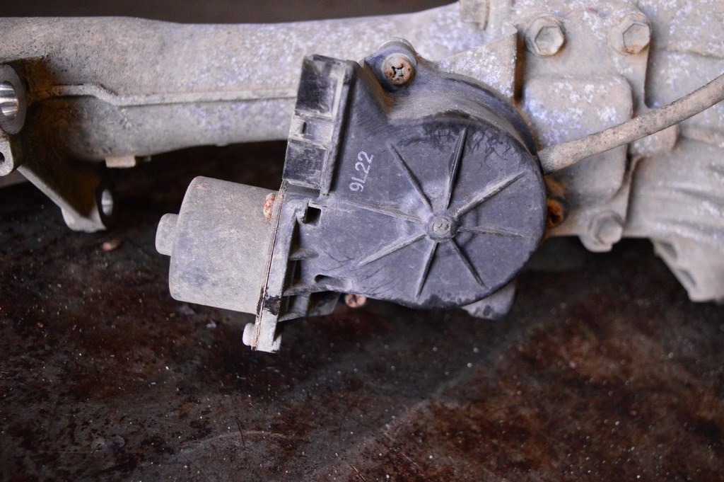 Передний дифференциал (редуктор) Toyota Sequoia 08-16 AWD — фото 3