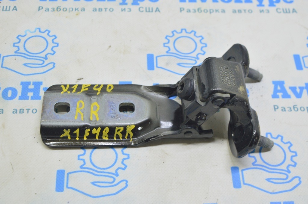 Петля двери багажника правая BMW X1 F48 16-22