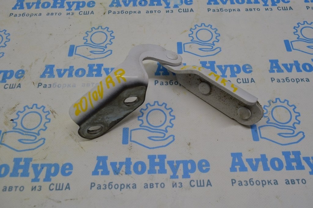 Петля двери багажника правая Ford Escape MK4 20- (01) белая