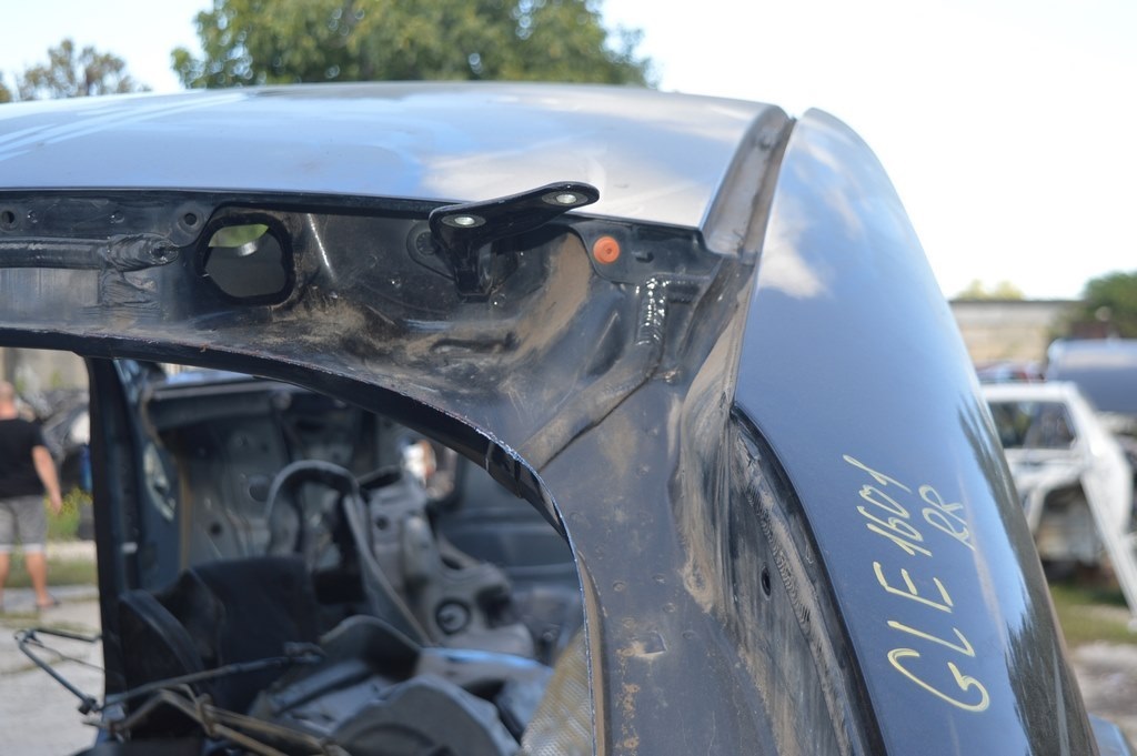 Петля двери багажника правая Mercedes GLE-class C292 15-19 купе