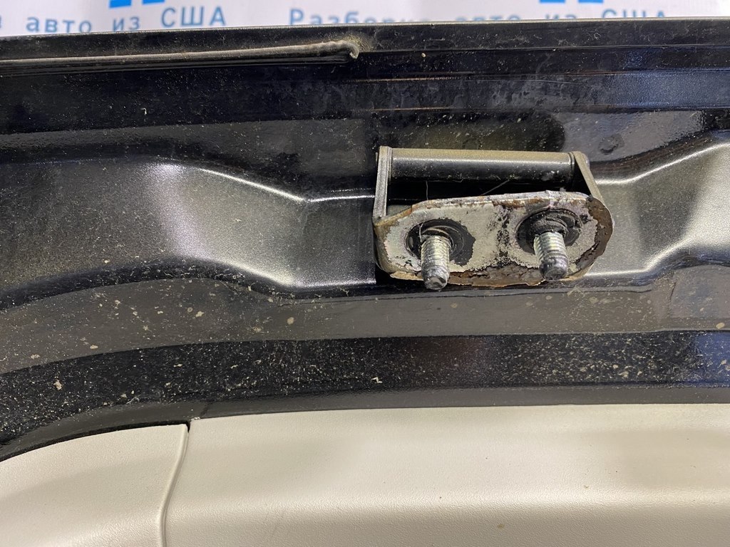 Петля двери багажника правая Nissan Murano z52 15-